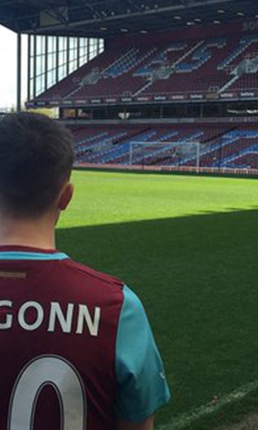 West Ham sign eSports star, give him official squad number